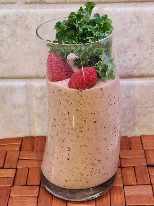 Berries, Banana, Avocado and Kale Smoothie